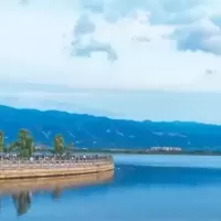 雨后盐湖