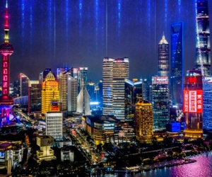 全渠道布局覆盖生活场景，紫燕百味鸡数字化赋能筑牢增长根基