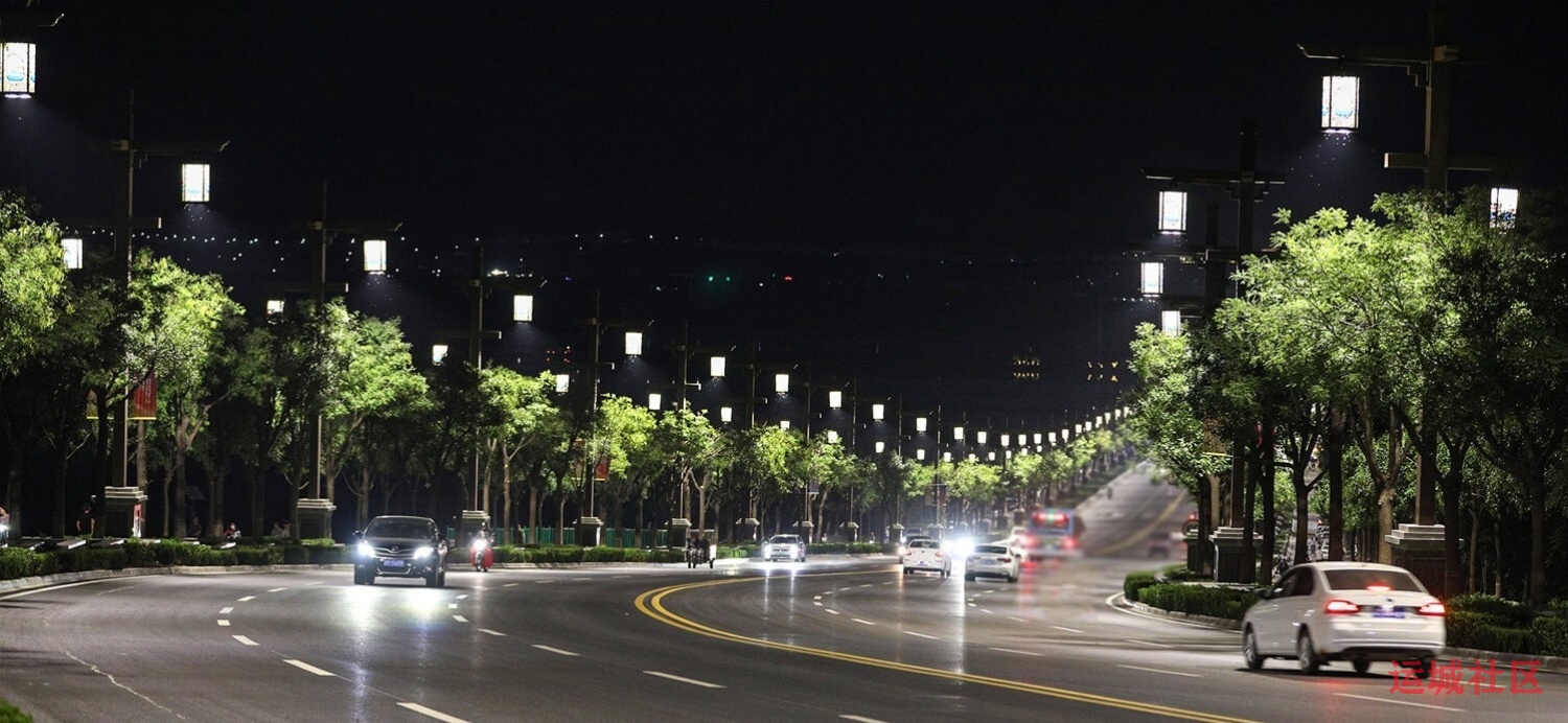 跨湖大道夜景