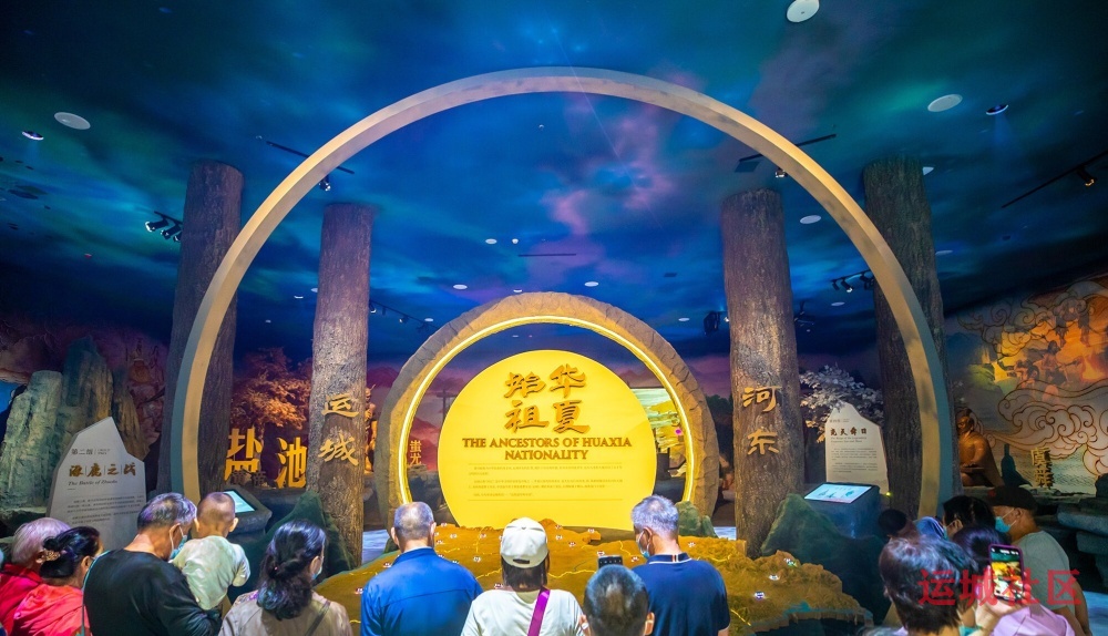参观河东历史文化展示中心