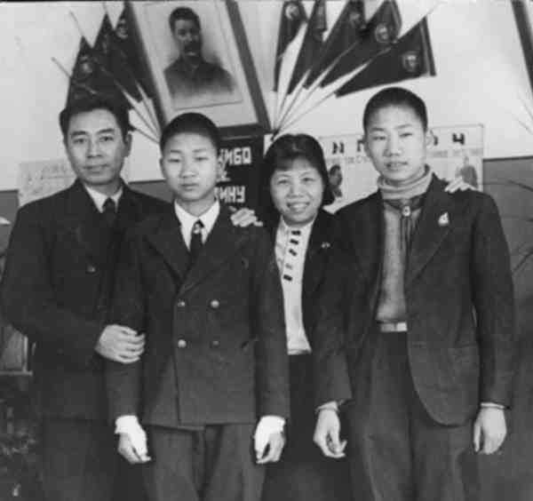 秦明：接过岸英的枪