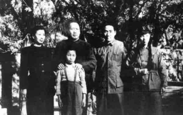 秦明：接过岸英的枪
