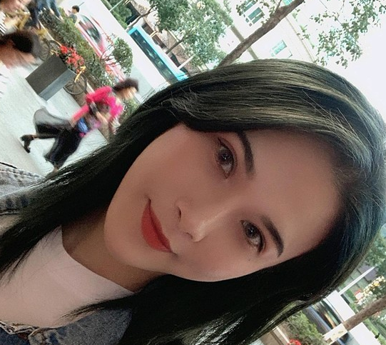 我觉得鼻子弧度还蛮好看的
