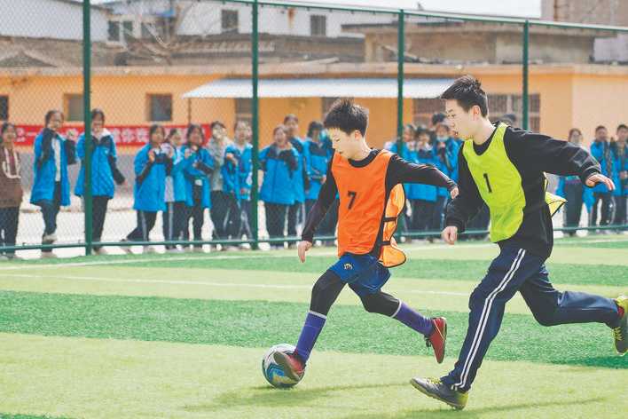 闻喜县城镇初中 2023年校园足球联赛拉开帷幕