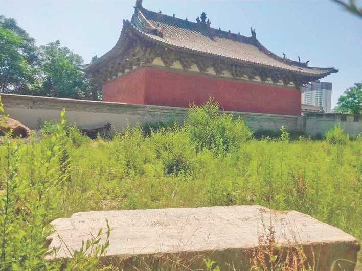 闻喜县文物保护中心 从桐城镇征集回一通清代石碑