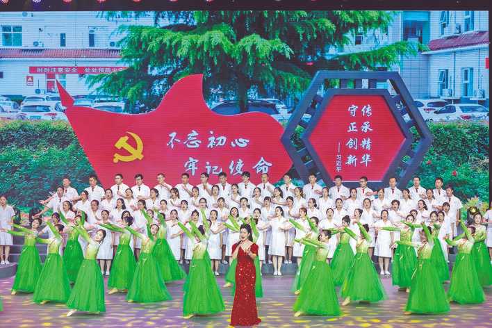运城市第六个中国医师节颁奖盛典成功举办
