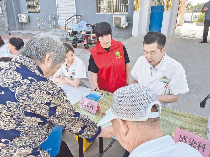 万荣县 多形式宣传残疾预防