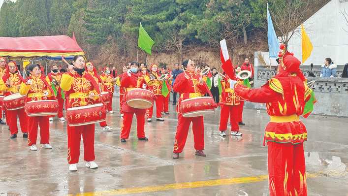 平陆县部官镇举办柏树岭山神庙文化节