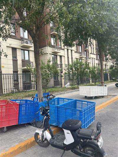 张苹:一个外卖员59次丢失了他的尊严