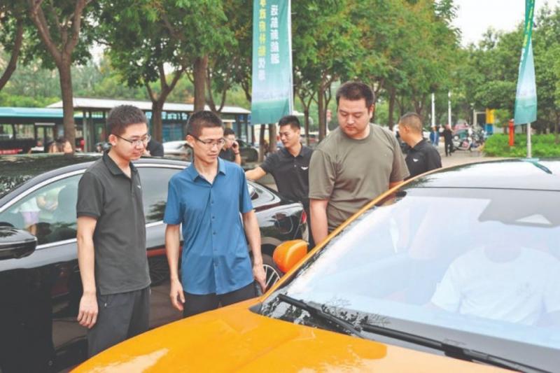 运城经开区与大运集团联办新能源汽车消费升级活动。7月25日，运城经开区 ...