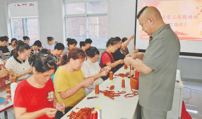 闻喜县零工市场 从“好就业”到“就好业”_ 范楚乔 郝丽莎