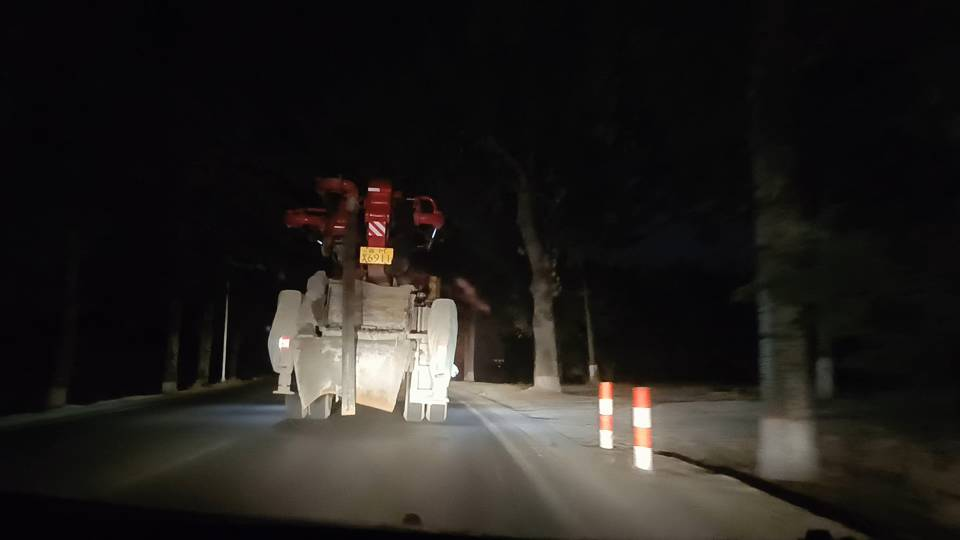 投诉|盐湖区冯村乡搅拌站泵车（晋MK**11）不文明驾驶
