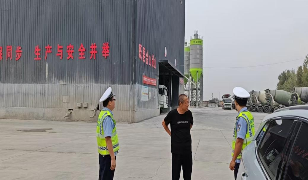 投诉|盐湖区冯村乡搅拌站泵车（晋MK**11）不文明驾驶