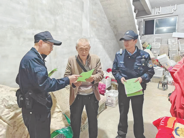 西曲菜市场（新绛县蔬菜批发菜市场）凌晨三点的守护