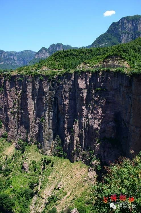 郭亮挂壁公路_河东影像