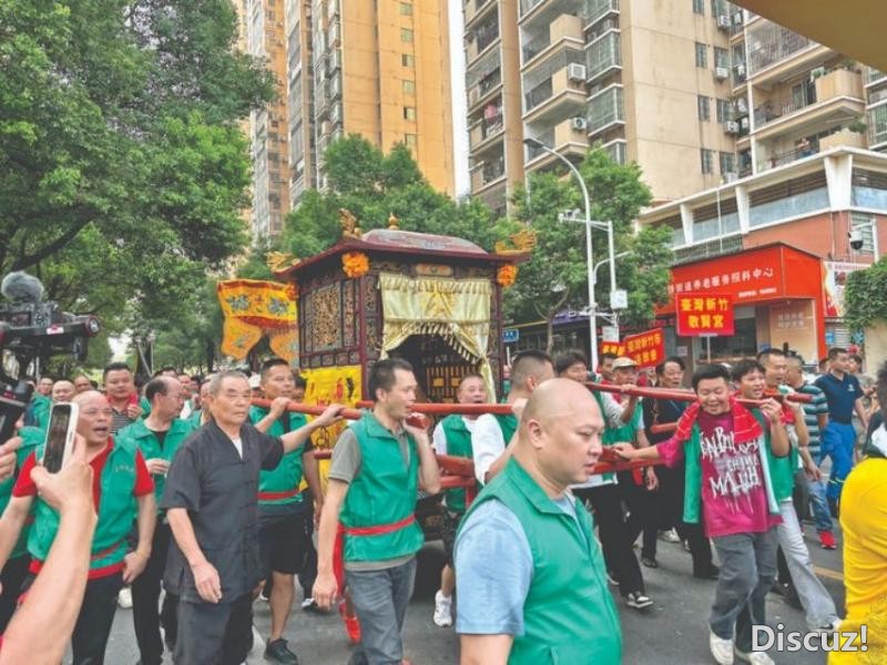 漳州武庙——关帝圣像”抵达福建漳州巡游第一站