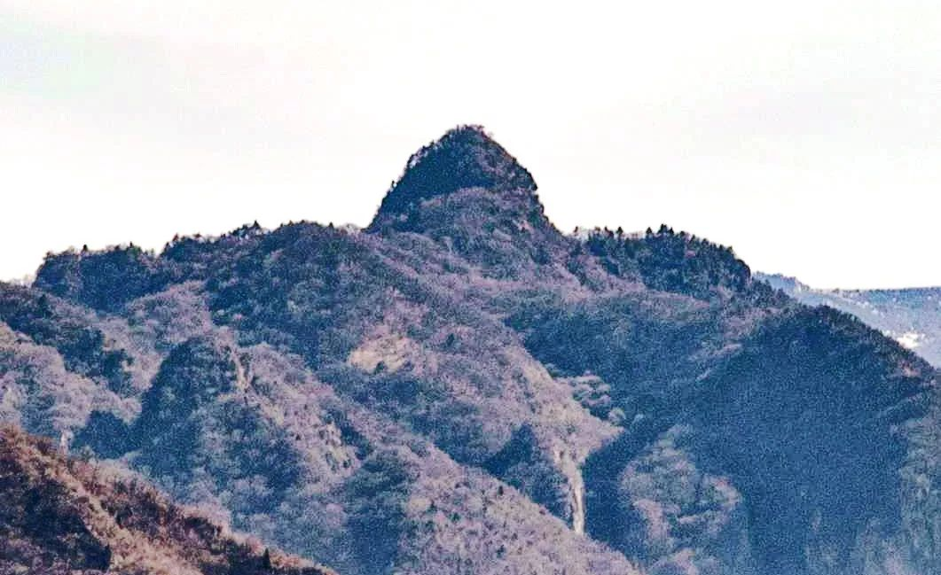 望仙大峡谷鼓钟山的传说