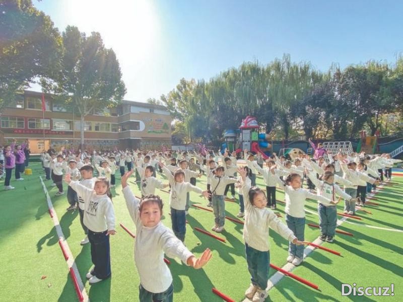 山西省农村幼儿园优秀园长诊断团队走进苗圃幼儿园