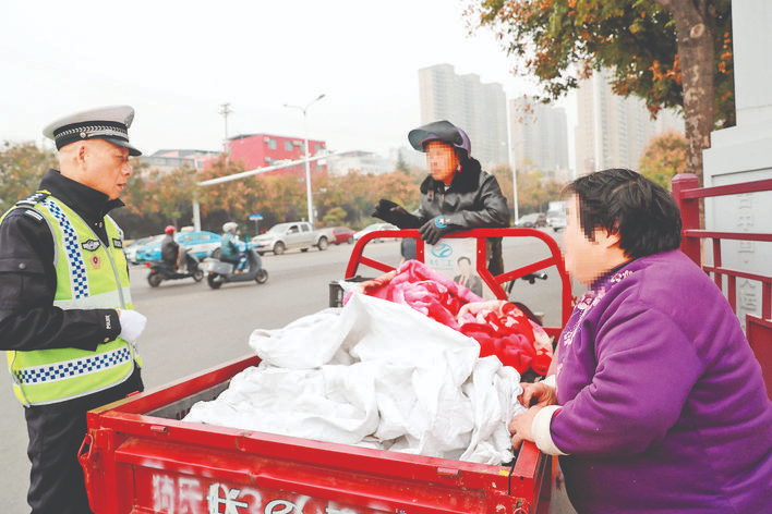 三轮车，在运城不能作为载人的交通工具使用