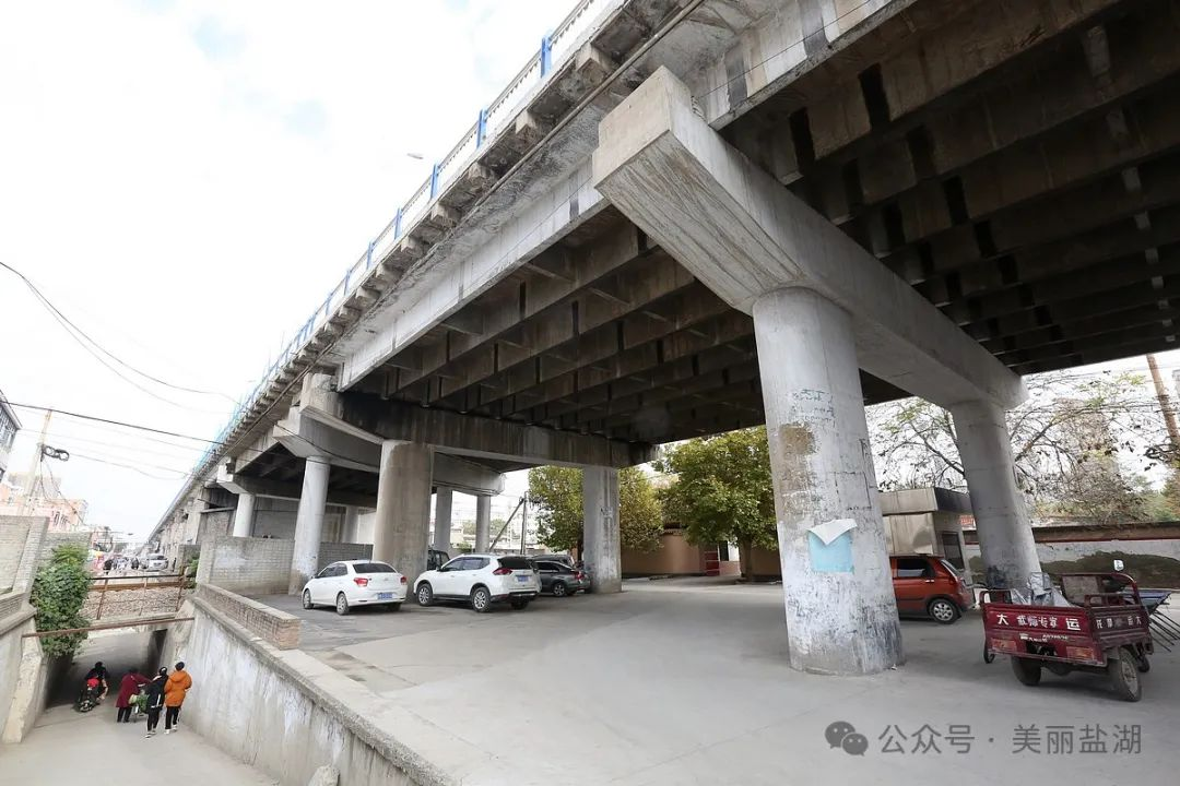 韩家营村铁路涵洞_盐湖影像