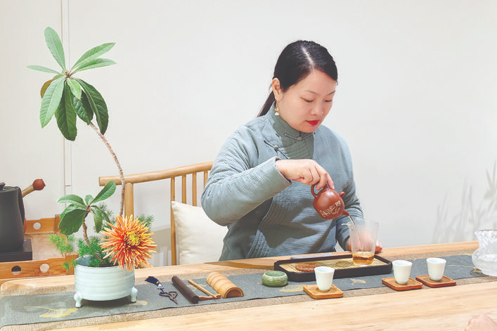 茶艺师肖佩佩讲好了“一杯茶”的故事