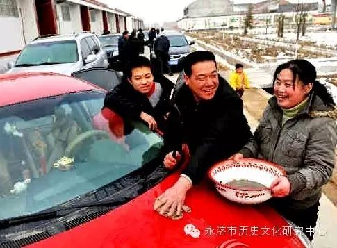 栲栳镇俨然就是一个葫芦形状的风水宝地