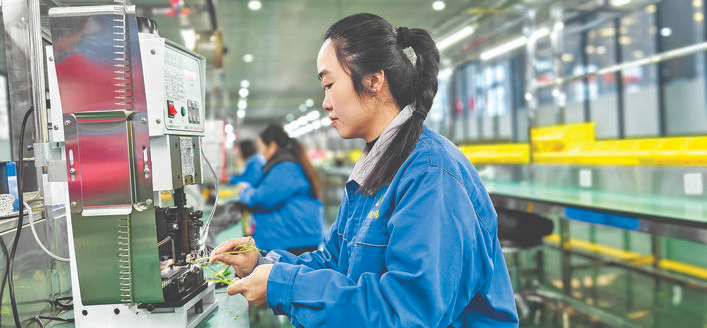 国澳崇基电梯股份年销售电梯1000余部