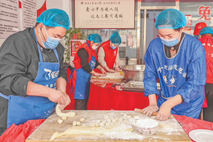 爱心饺子在冬至这几天由他们送出