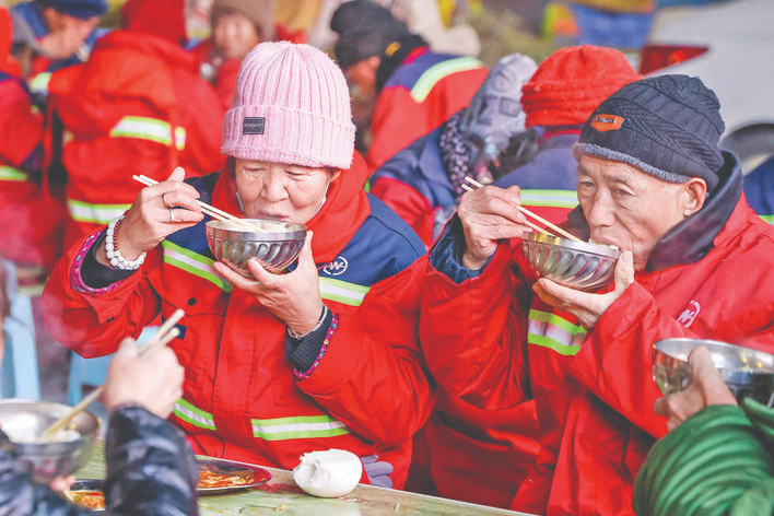 爱心饺子在冬至这几天由他们送出