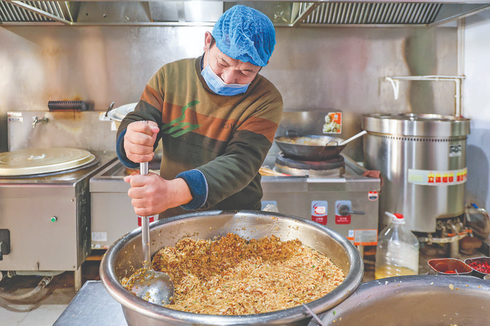 爱心饺子在冬至这几天由他们送出