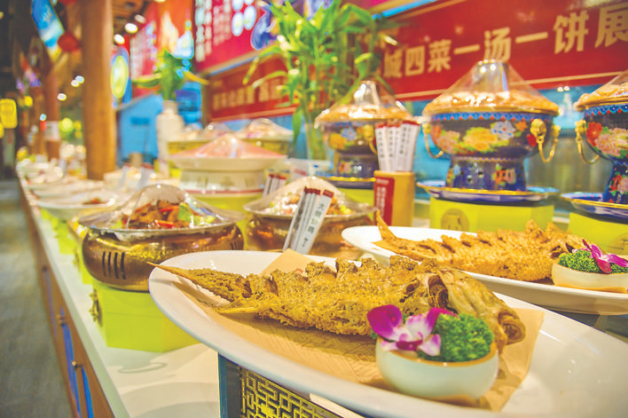 四菜一汤一饼，盐韵石饼村的品牌秘诀