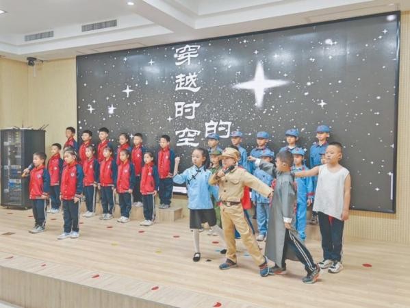 大运小学读书节展演绽放阅读之光