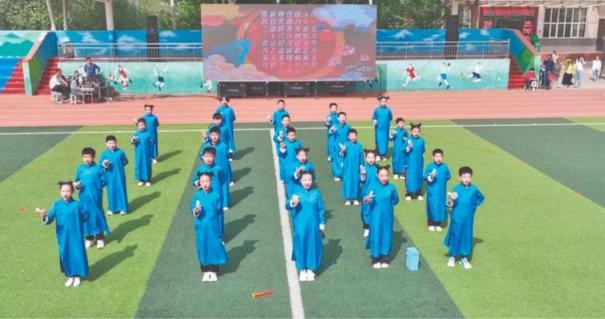 垣曲县城西小学读经典之书、写多彩童年