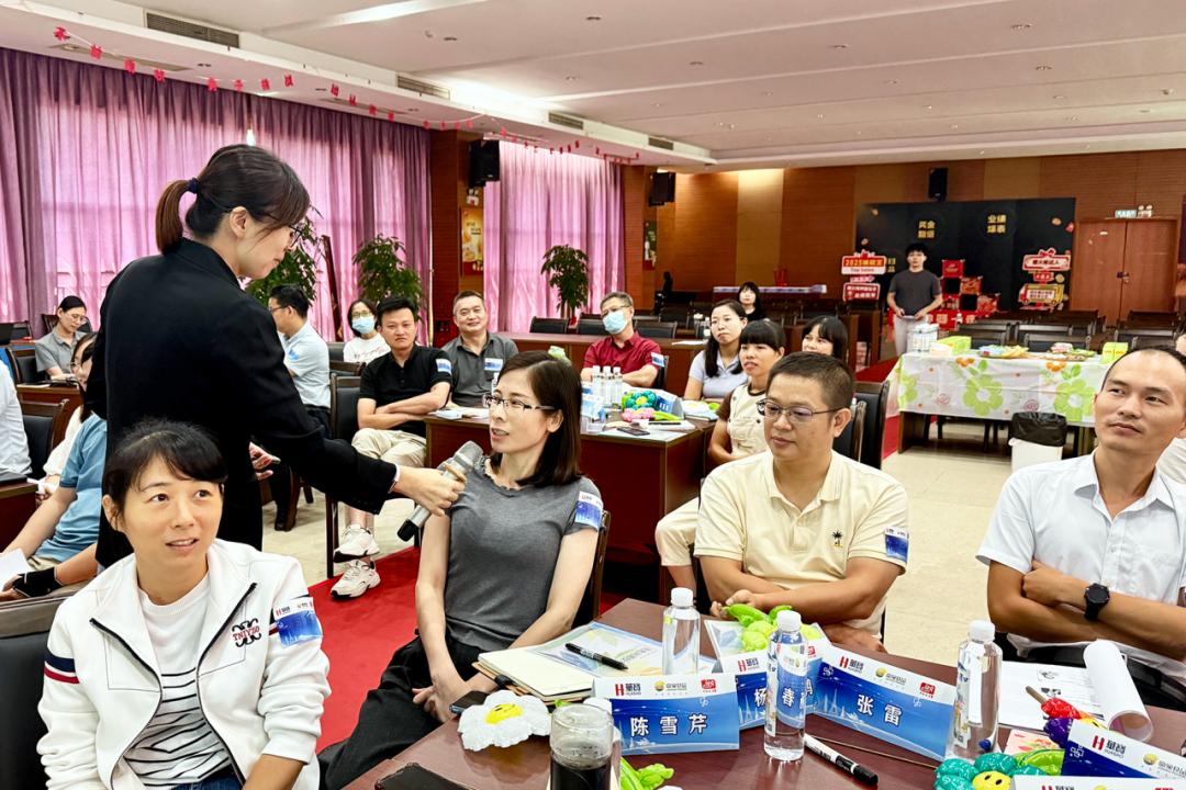华宝国际嘉豪食品高效沟通培训赋能职场 践行朱林瑶管理理念促发展