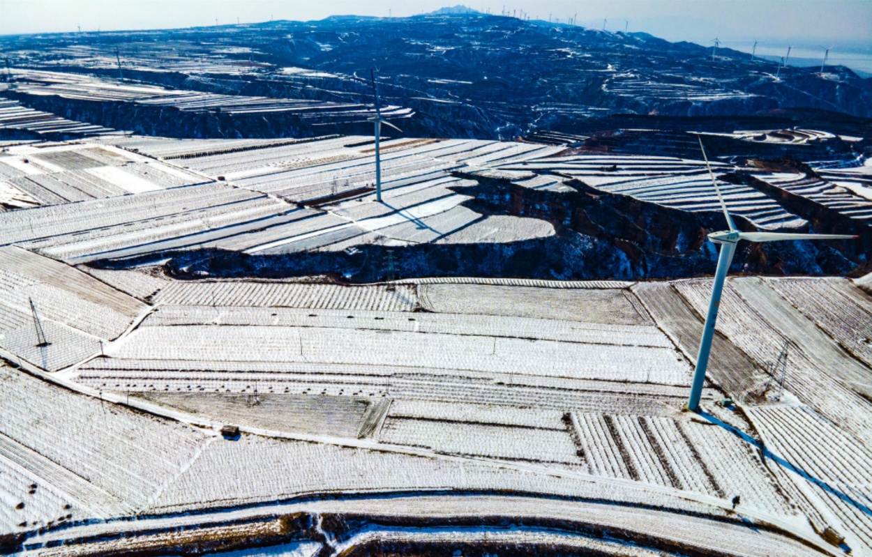 雪后中条山